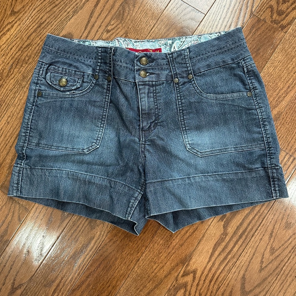 one 5 one brand Women's Size 14 Shorts